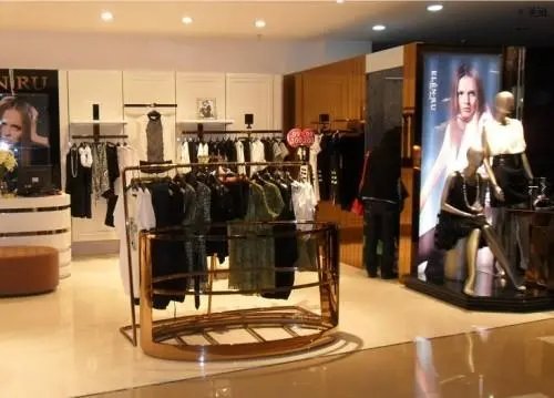 efen是什么牌子的衣服