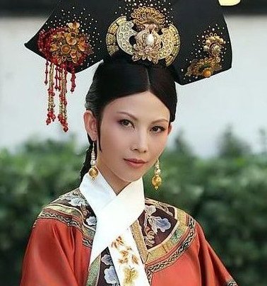 甄嬛传皇后是谁扮演的