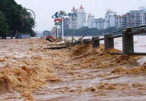 山洪中失联的高考男孩去世了，致其死亡的原因究竟是什么？