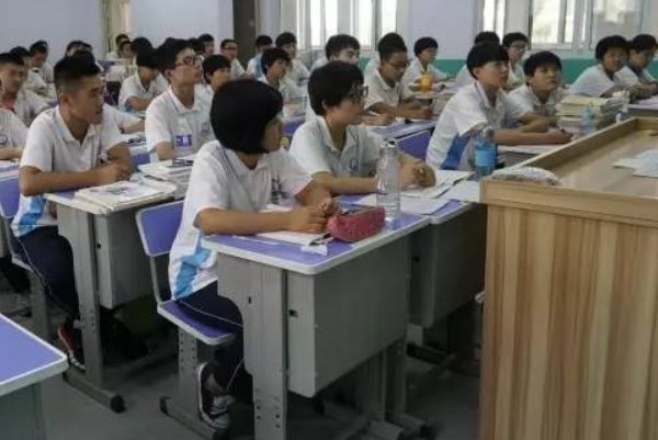 临城实验中学地址