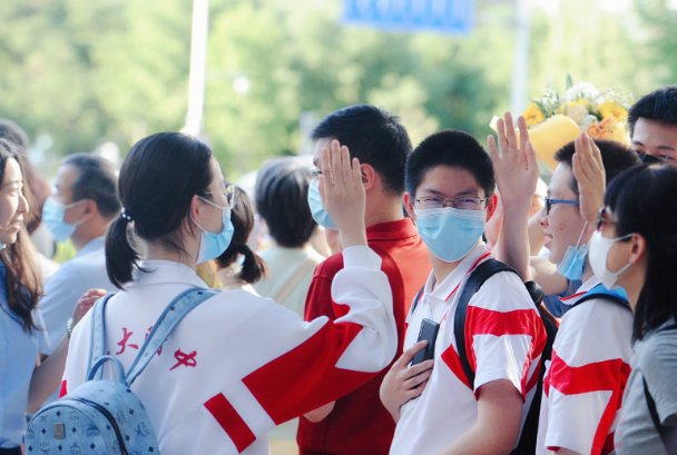 湖北高考一本线多少分