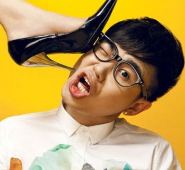 电视剧《屌丝男士》的片头曲是什么？