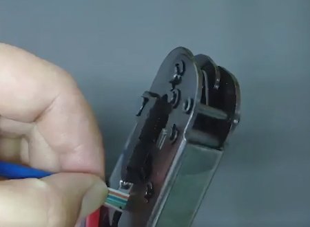 八芯网线如何做头,有哪几根线有用,如何连接?最好有图说明,谢谢!