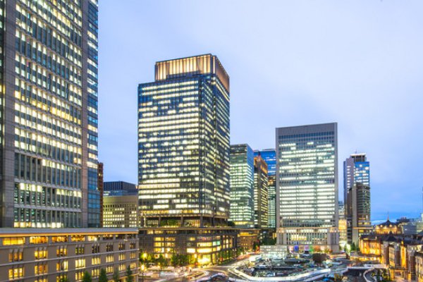 现代化主要表现出城镇化现代科技现代民主较高的生活水平较高的国民文明程度的