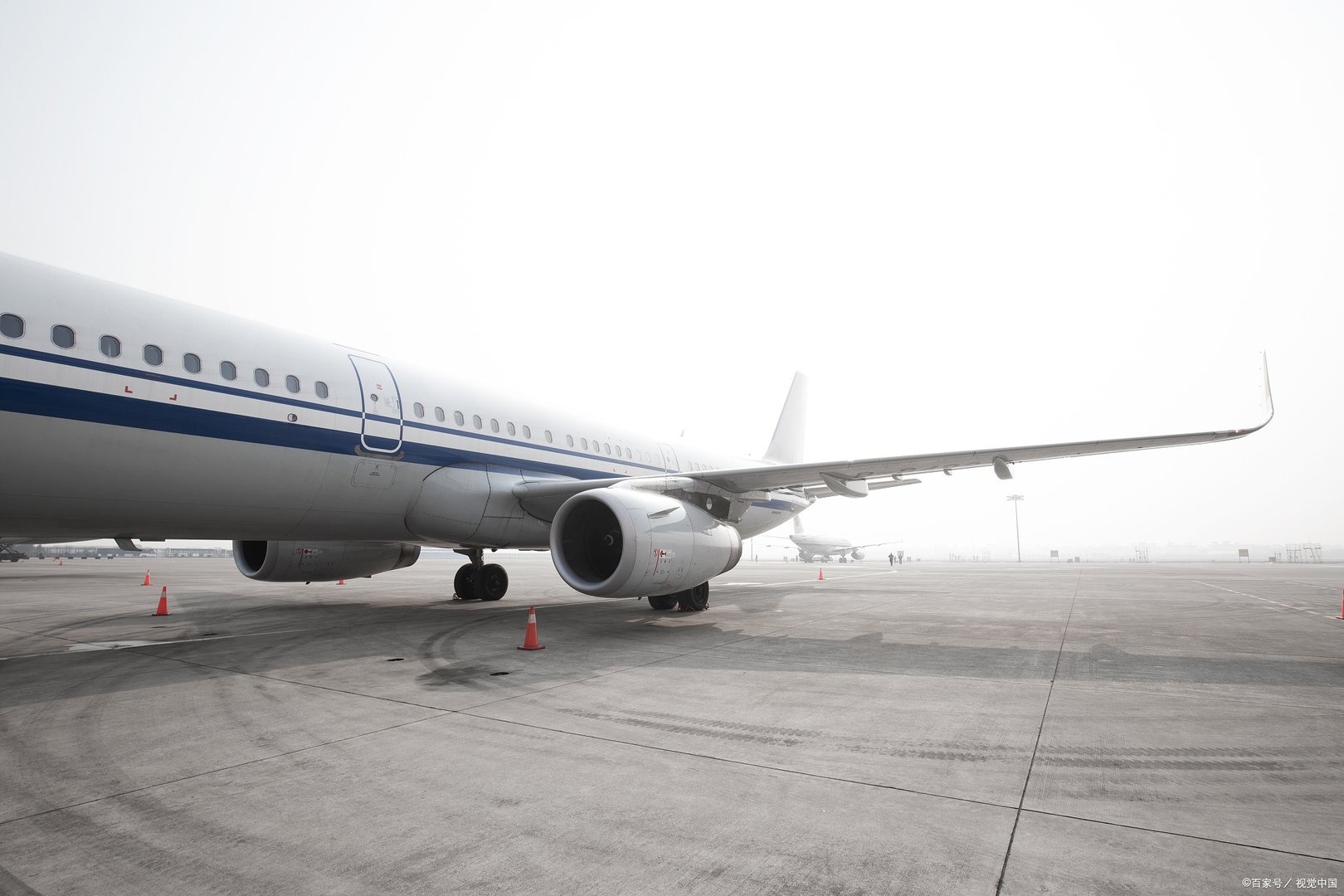 美飞行员用轨迹写下“MU5735RIP”，这背后的深意是什么？