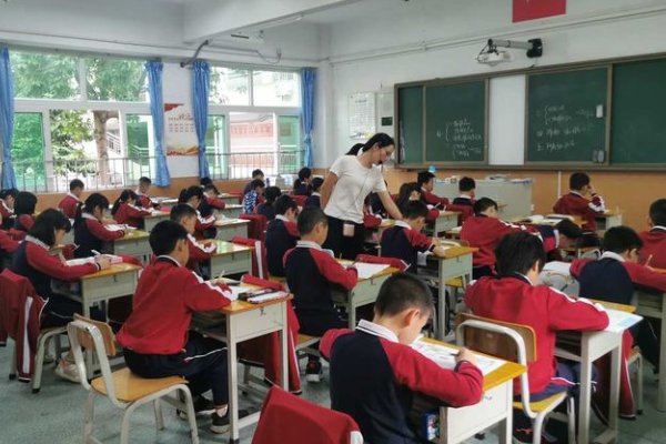 异世相遇下一句