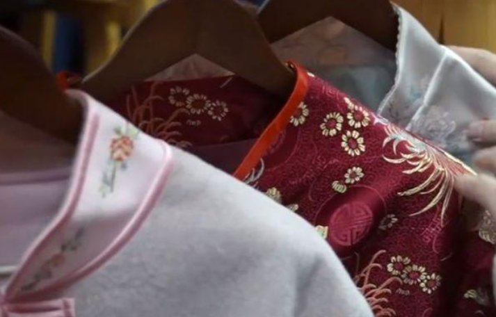 00后小伙做寿衣店守夜人，对此你怎么看？