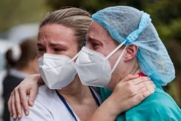 上海出舱患者：靠自身免疫转阴，免疫力低下的人患上新冠是否难以治愈？