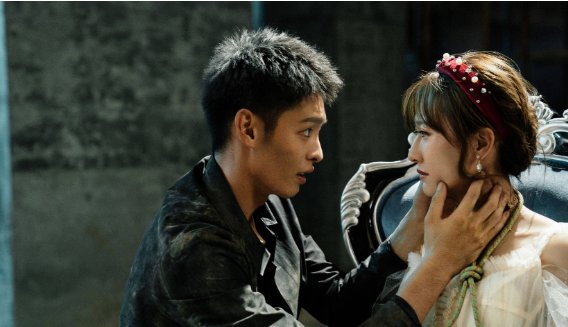 《他在逆光中告白》念初厉腾误会升级,阮念初和厉腾为何再次分手?