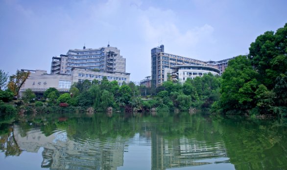 重庆工商大学江北校区在哪里?