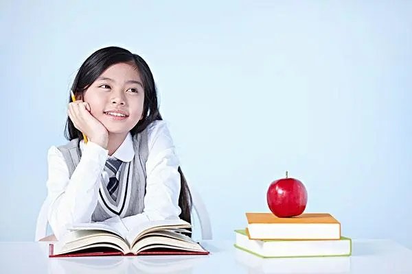 小学经典常谈手抄报内容