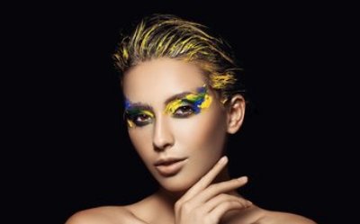 去哪里学化妆好?