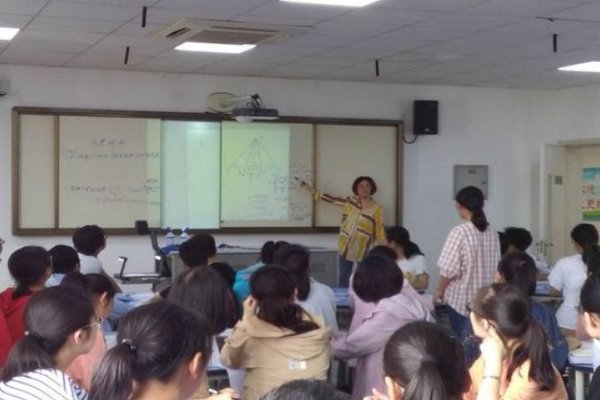 怎么求三点式方程？