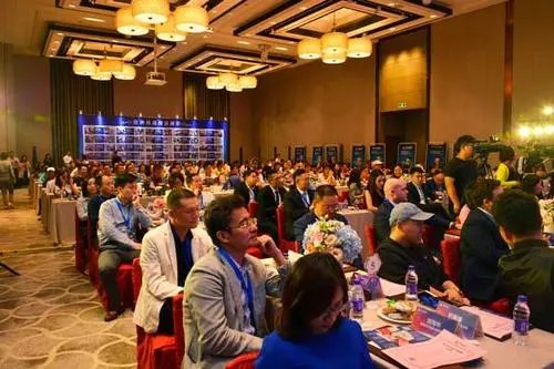 宾朋满座是什么意思