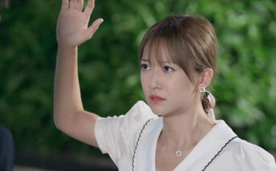 《他在逆光中告白》念初厉腾误会升级,阮念初和厉腾为何再次分手?