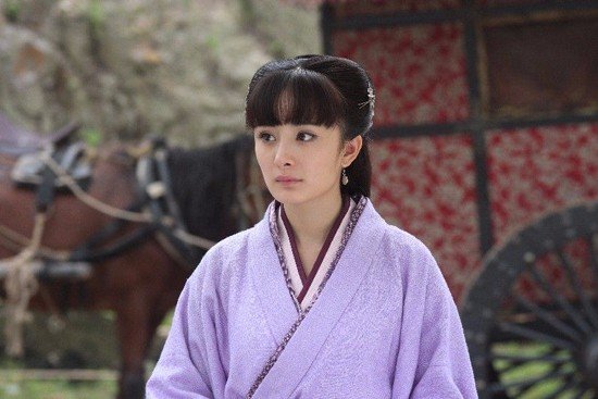 大家觉得哪位女明星穿汉服最漂亮？