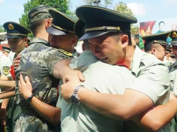 给退伍老公的寄语简短