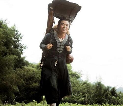 道士下山何安下结局