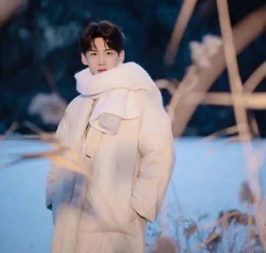 白敬亭晒冰墩墩帽子，这款同款帽子你想拥有吗？