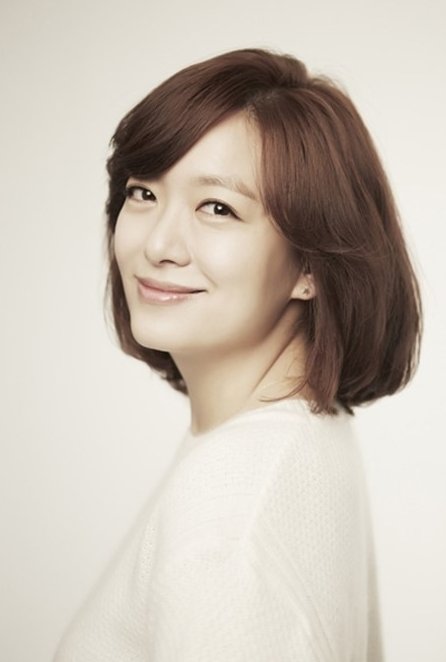 韩国电影我妻子的新妈妈饰演妈妈的中文名叫什么