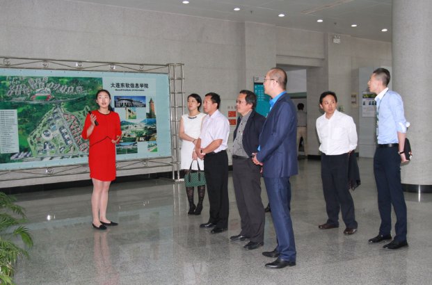 参观和观摩的差别在哪里？