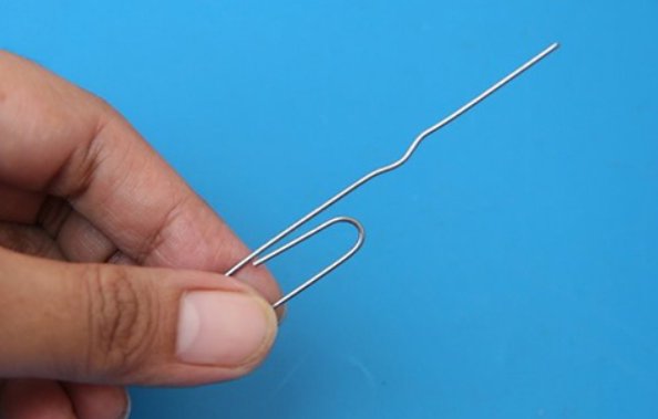 用曲别针怎么开锁?