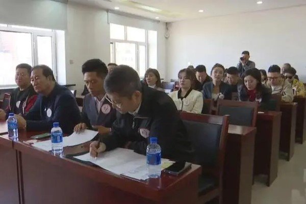 主题教育内容是什么？