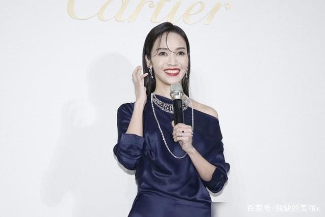 侯佩岑母亲洒泪回应荒唐情史，她都有哪些感情经历？