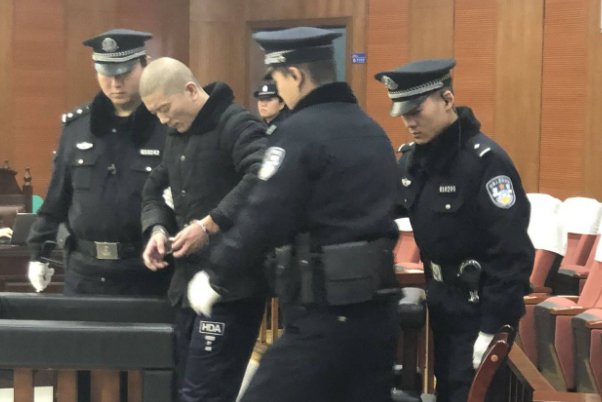 重庆姐弟俩坠楼案的真相是什么？