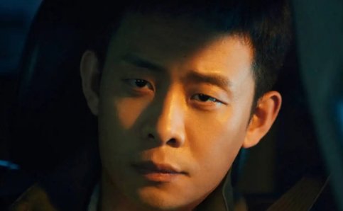 在《重生之门》中，潘粤明和王俊凯演父子，你觉得他们之间这个搭档如何？