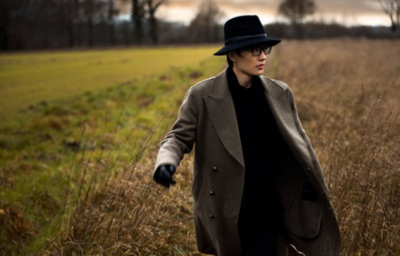 歌词是哪怕是一句简单的问候的歌是什么