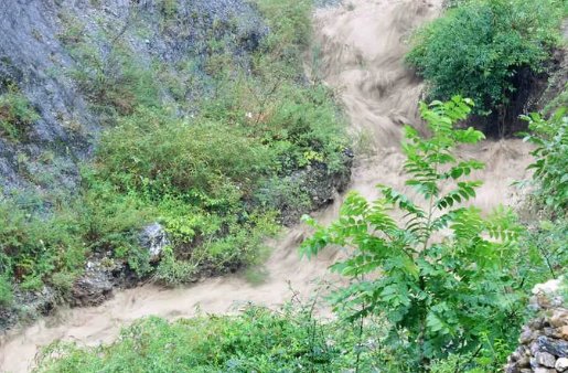 山洪中失联的高考男孩去世了，致其死亡的原因究竟是什么？