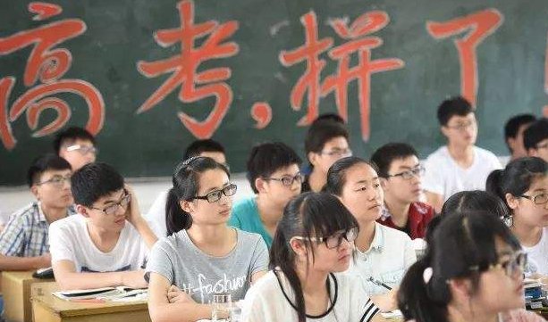 高考英语时间如何分配？