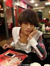 谁知道他叫什么名字