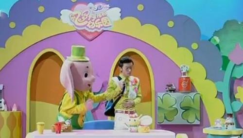 飞行幼乐园主持人都是谁呀？