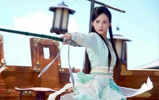 李一桐发文澄清辟谣恋情，背后究竟何人在带节奏？