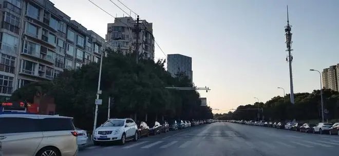 官方：郑州随意静默、封城代替管控，违反了哪些相关规定？