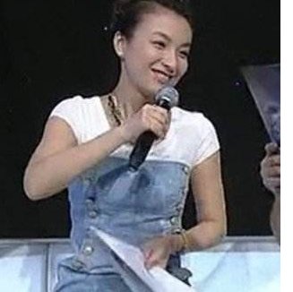 吴昕是哪一年主持快乐大本营的？