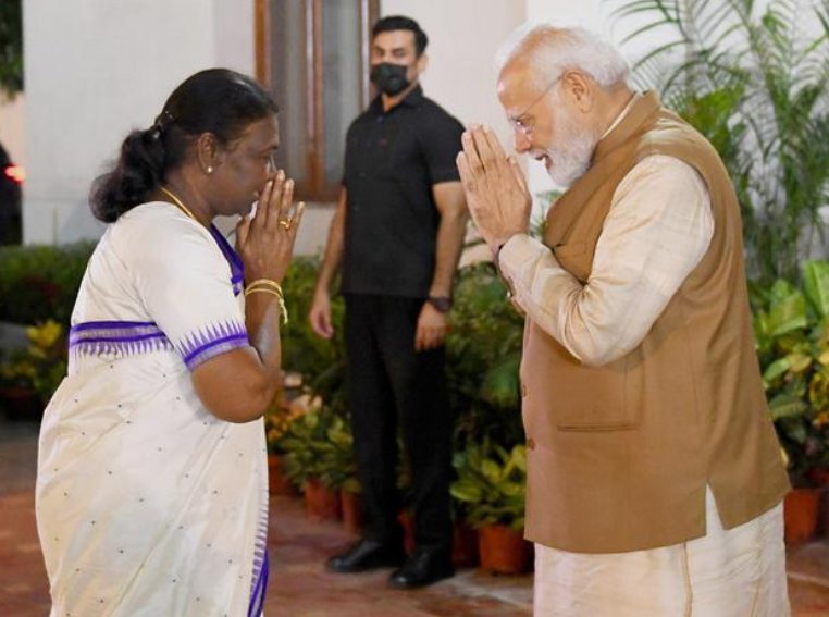 50万卢比！印度新总统月薪50万卢比，你觉得这个薪资情况怎么样？