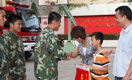 谈夏林的相关事迹