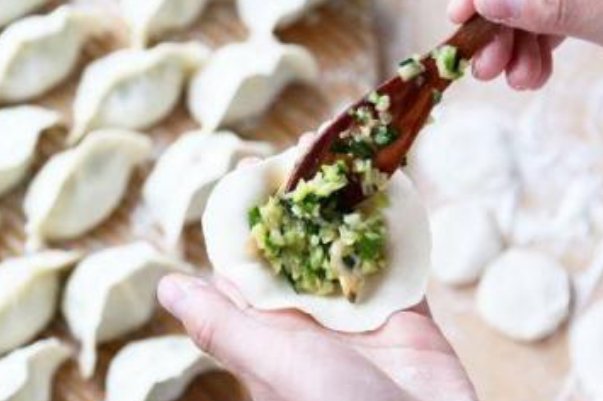 年夜饭露一手！炊事班长教学饺子的9种包法，最简单的是哪一种？