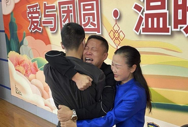 孙卓谈养父母和亲生父母，具体都说了什么？