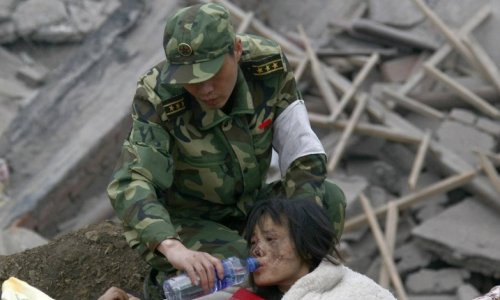 汶川发生大地震的图片。图片。