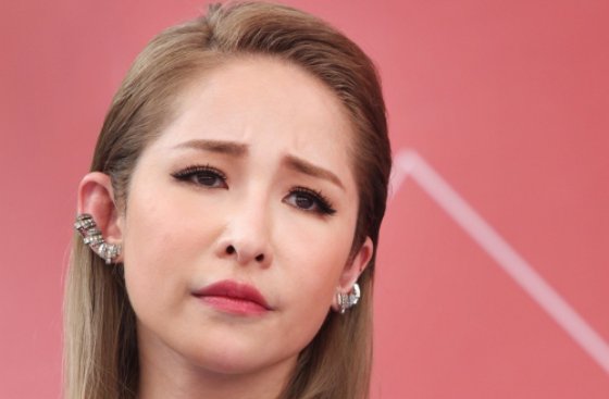 萧亚轩回应将复出，当时是因为什么问题暂别娱乐圈的？