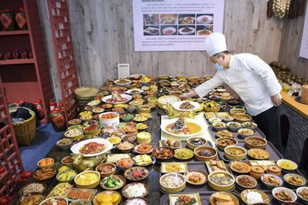 90后厨师烹饪还原100道模型菜，研发制作模型菜的目的是什么？