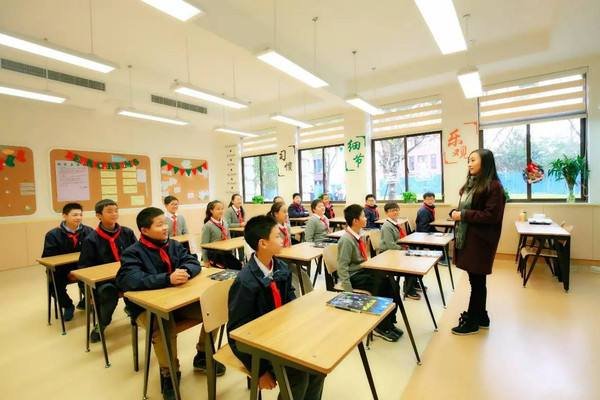 政史地三门课，想要提高分数，应该多刷题还是多背书？