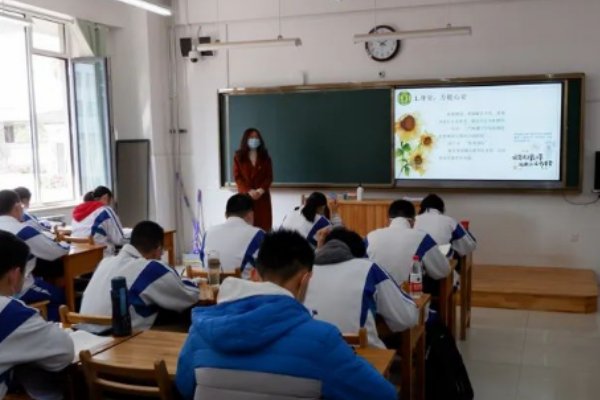 湖北2023年高考二本分数线是多少？