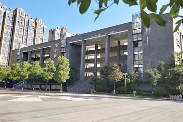 肥城市龙山中学教师名单