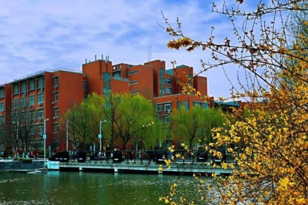 河南医科大学分数线