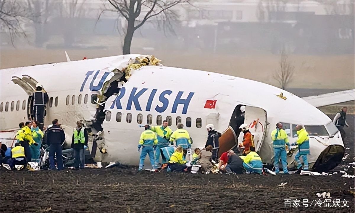东航一客机失事，人一直都在飞机里，为何空难后却很难找到遇难者的遗体呢？